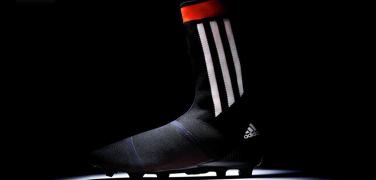 حذاء اديداس